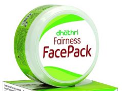 4 Best And 100% Natural Dhathri Face Packs For Fairness